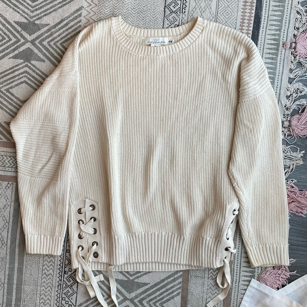 H&M Oversized Cream Swester Ribbon Lace Up Detail